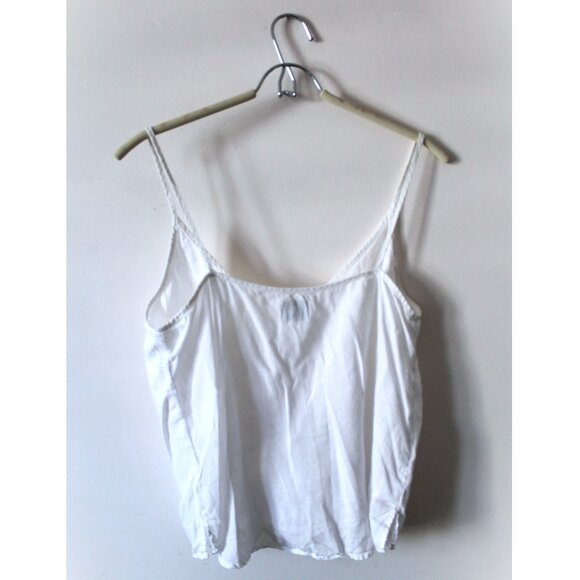 esby apparel Harriette Tank / Small / White Linen Loose Small Batch V-Neck - Picture 5 of 8